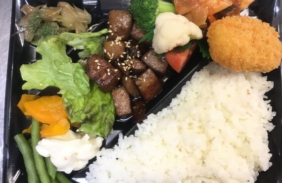 浦和にあるさいたま市役所の近くのイタリアンアニマロッサはお弁当もやってます。